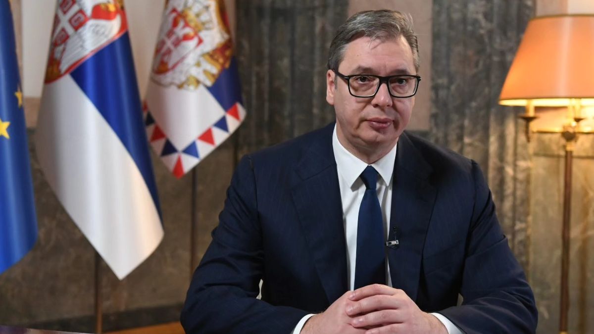 Srbská opozice odmítá uznat výsledek voleb. V Bělehradě demonstrovaly tisíce lidí
